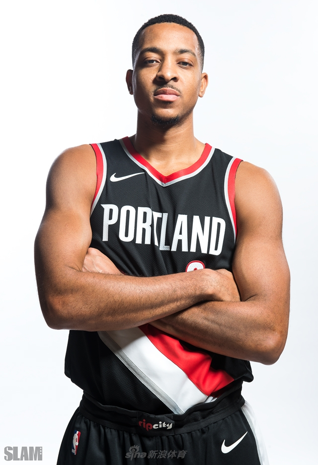 对手从半空 对手从半空